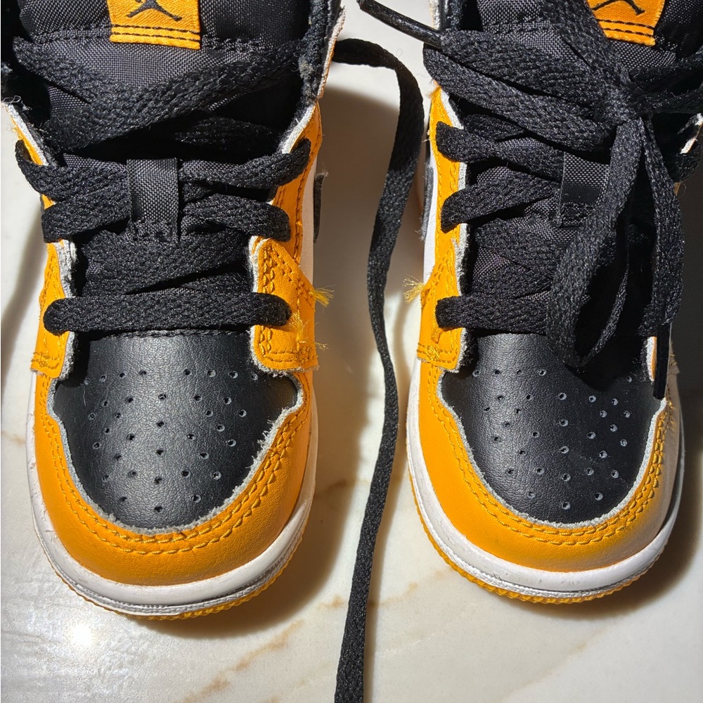 Jordan Kids' Black and Yellow Sneakers - Picture 2 of 6
